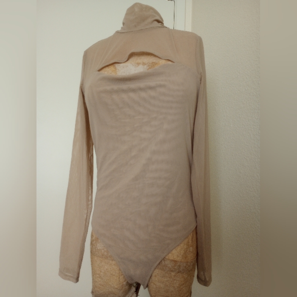 ReoRia Beige Long Sleeve Bodysuit